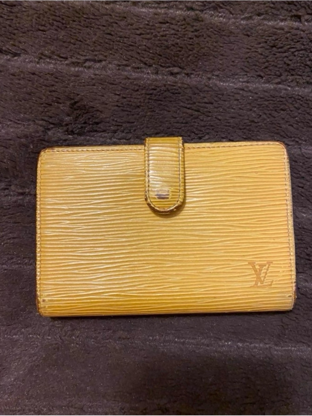 Louis Vuitton Yellow Epi Leather kisslock Wallet